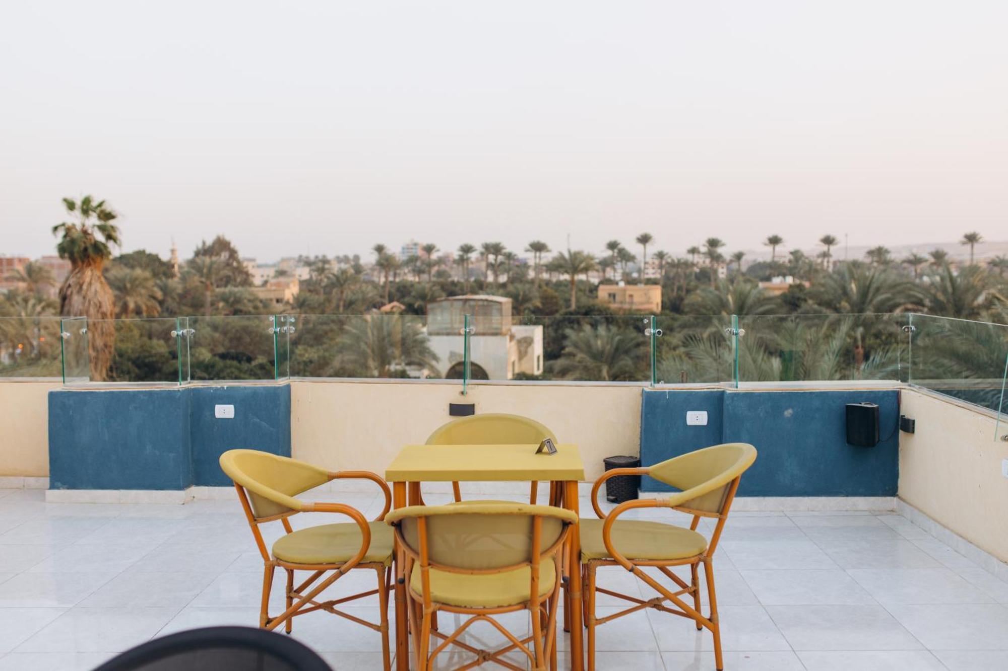 Regent Pyramids View Hotel Kafrat al Jabal Exterior photo